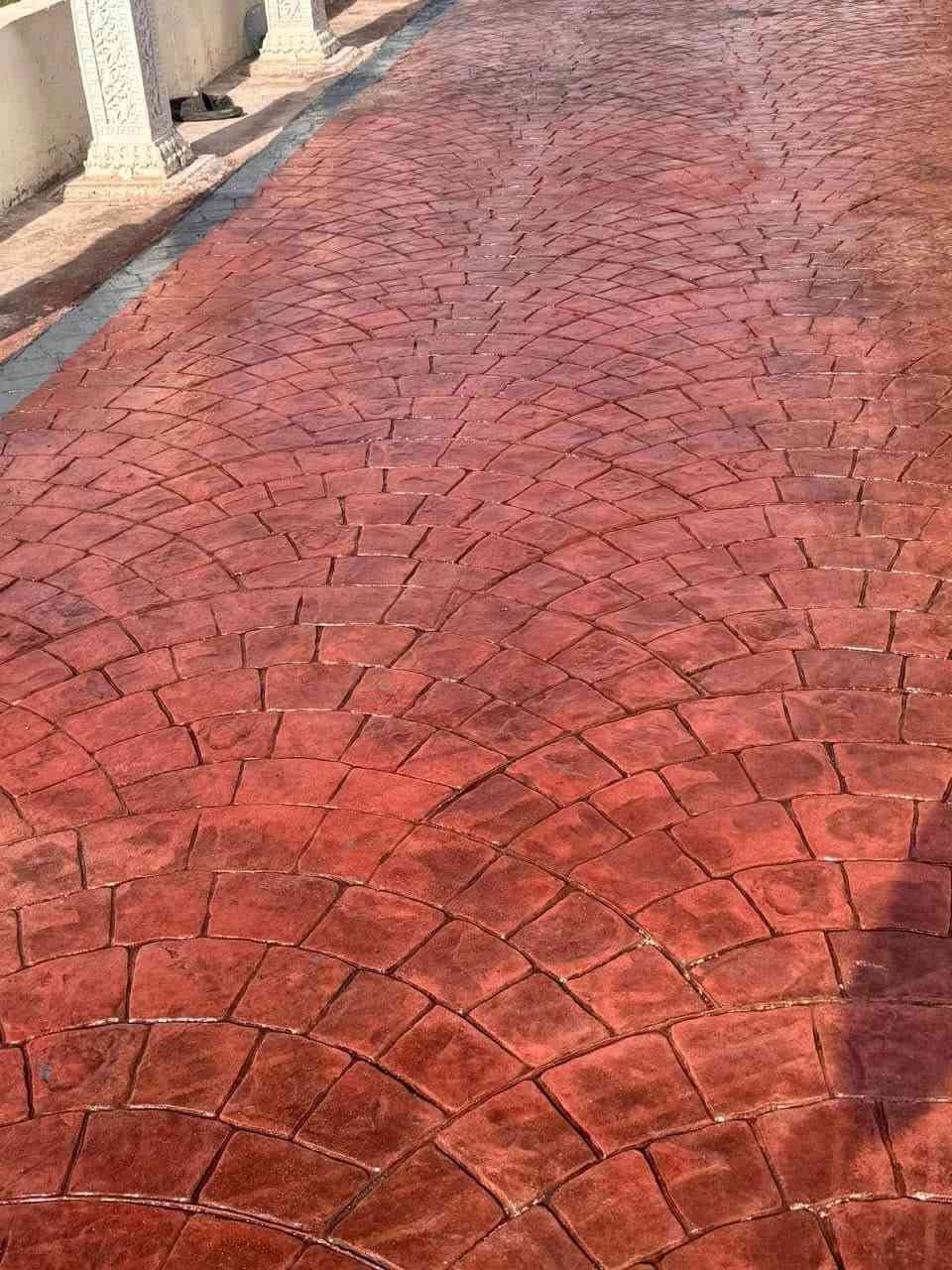 شركة بابليون للستامب والكونكريت المطبوع احد عمالنه شركه بابليون للستامب والكونكريت المطبوع 
انعمل جميع محفضات العراق بديل المقرنص✅

الاستخدام مواد اصليشركه بابليون للستامب والديكورات الارضيهركه dcb في العراق منشى بريطاني 
السعر حسب المساحه والمكان 
يسخدم لون حسب الطلب ✅
يتم نثره على الكونكريت 
يسخدم كونكريت c30✅
بي ارسي 4 ملم فتحه 20✅+نايلون زراعي 
لون حسب طلب الزبون ✅
مجوينات لقص وعدم تفطير ✅
سمك الصب التندر 10 سانتيم✅ 
وخرا شي نضيف ماده الاورنيش وهو ملمع لتثبيت الاون وتنجب الرطوبه
الاتصال ***********
الاتصال ***********
يوجد وتساب 
 والتوفيق من الله 
الرزق من الله
