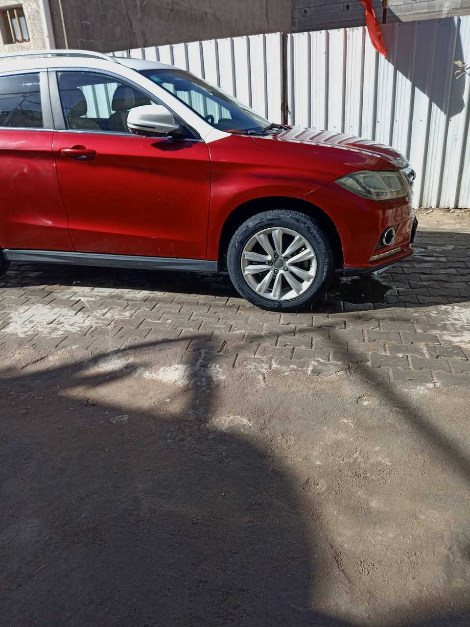 هافال موديل 2016 h2 مكفوله من الضربه بيها فقط بعض الرصعات البسيطه ومصلحه الباقي كفاله فول الفول خليجي واحد على واحد تحكم ستيرن فتحه بالقماره تشغيل عن بعد تحكم ستيرن تبريد قطعتين والتحكم من الدشبول شاشه لمس كاميرا خلفيه واماميه ومواصفات اخرى السعر 120 مجال قليل العنوان البصره مطيحه مناوي لجم رقم الموبايل *********** للبيع او المراوس
