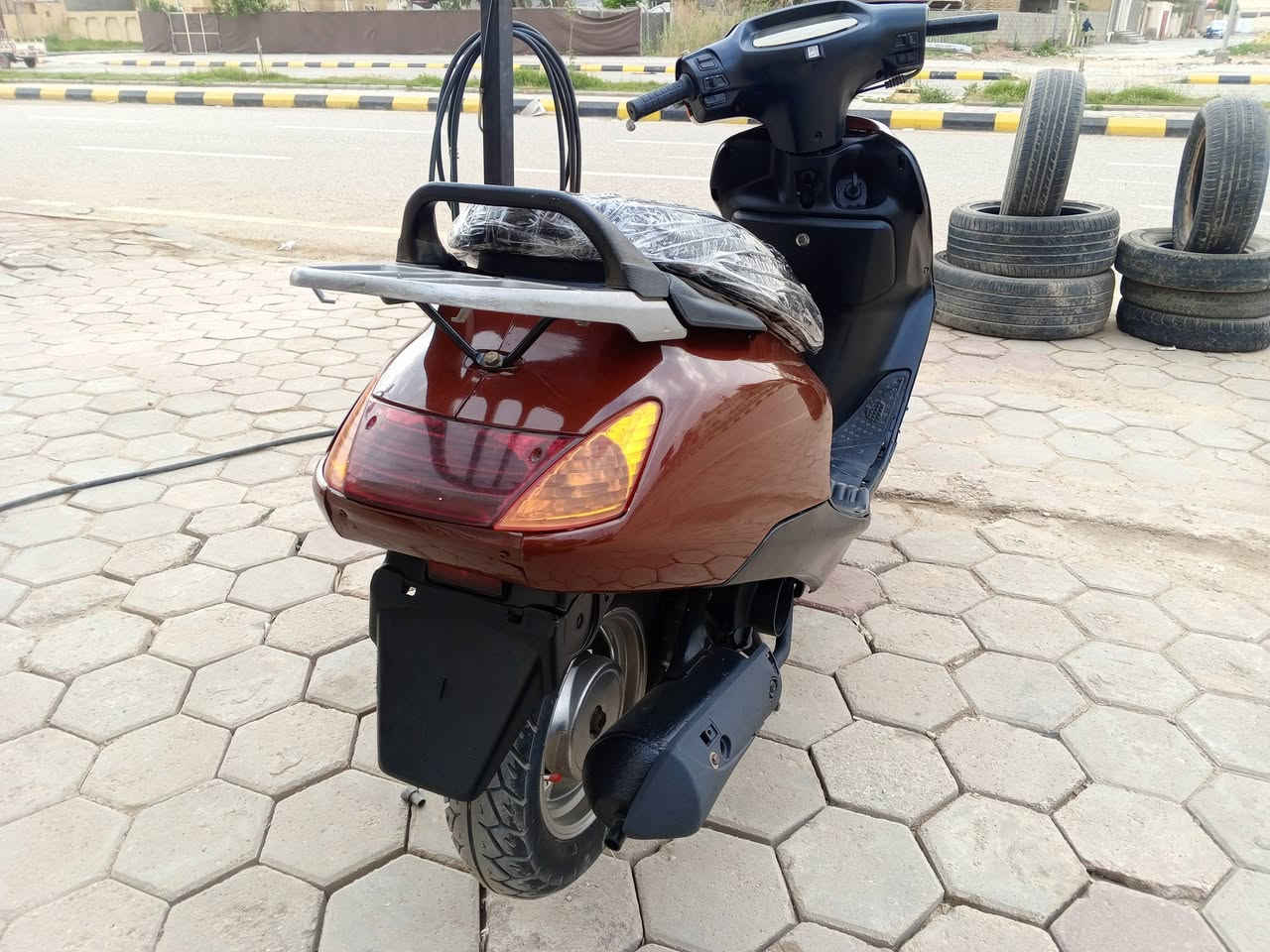 سبيسي ماليزي دراجه جاهزة السعر ٣٥٠ وبيها مجال واسط قضاء الحي ***********
