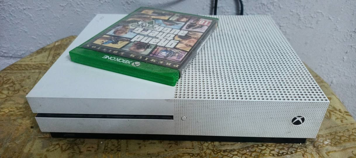 جهاز اكس بوكس وان اس مع قرص جي تي اي للبيع السعر ٢٠٠ الف


**إذا كنت صاحب هذا الإعلان وتريد حذفه لأي سبب، رجاءا أرسل رسالة إلى الدعم الفني**