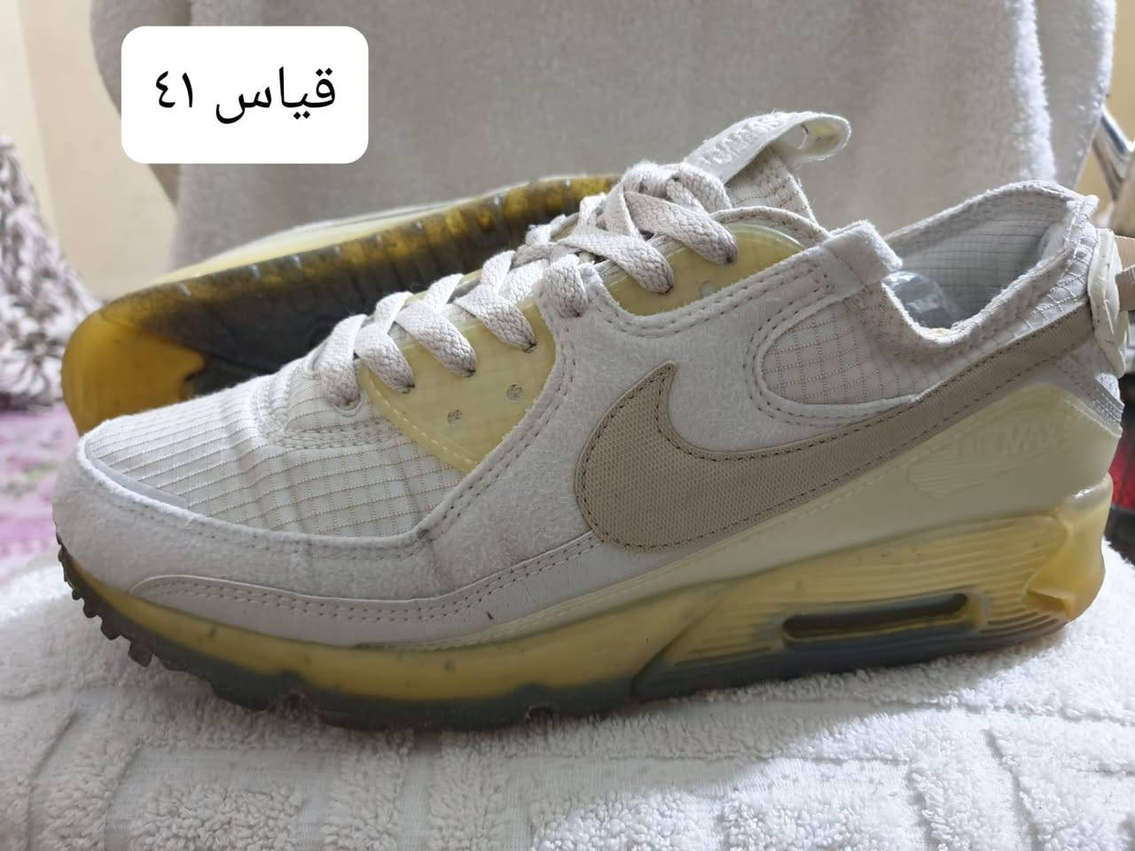 السلام عليكم احذيه باله أوربي نضيفه جدا جمله مفرد توصيل لجميع محافظات العراق للتواصل واتس ***********
