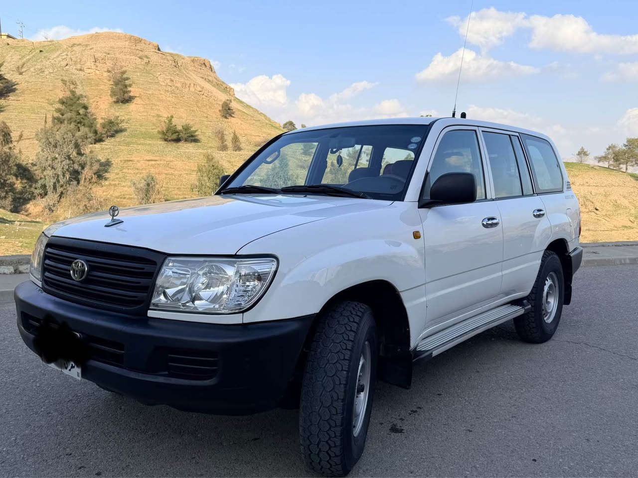 ماشاءالله لةمالي هةموولايةك مونيكا موديل ٢٠٠٢نمونة لةجواني ناو داخيلي لوك جوارتايةي لوك گيرو مةكينةو كاربايات دارو بةرد بةشةر غازو بةنزينة تازة سةنةوي بةسةر جوة يةك پةلة بوياغي هةية لةگةل يةك پةلة سارد سةقفي شوشةية تاخم بيشم تازة داگرتوة سعري١٣٨گةلاو مةجالي برايانة ژم*********** كويسينجاك, أربيل
