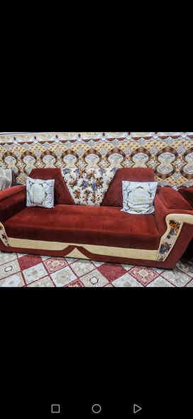 السلام عليكم
تخم قنفات مستخدم مع كاربت مع ميز بلازمة مع بردة للبيع السعر 850 الف وبيه مجال قليل
العنوان الزبير /حي الحسين (الريسزز) 
للتواصل ***********
