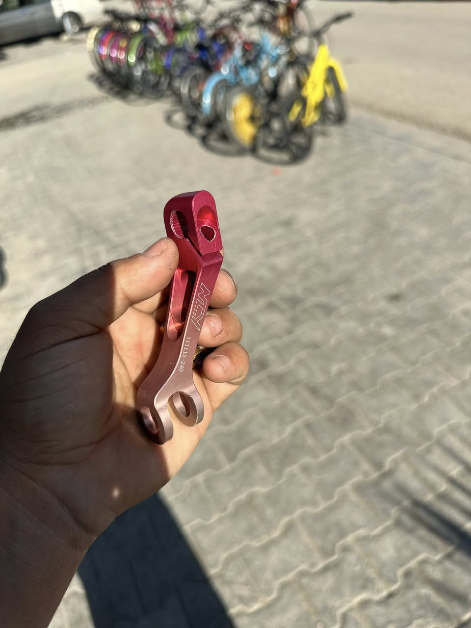 سلام عليكم غراض ماكس للبيع أي ستفسار خاص توصيل موجود ***********
