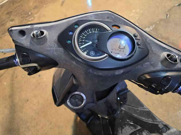 السلام عليكم دراجة سكنس فحل نوزل خطين طلاعات دراجة تتعب تكول جديدة صارلهة 4 اشهر من نازلة من الرمبة الدراجة خير من الله شلعة ومعدل الدراجة بيهة كلج خلفي رياضي اجة وياهة وسبايدر قطعتين دهن كلة امزويل الدراجة مال جناي يعني مداريها لاخر حبة نقصهة بس حاضنة مال تانكي الجوة. مكاني بغداد البلديات السعر 1250 وبيهة مجال موجود خاص + واتساب ***********
