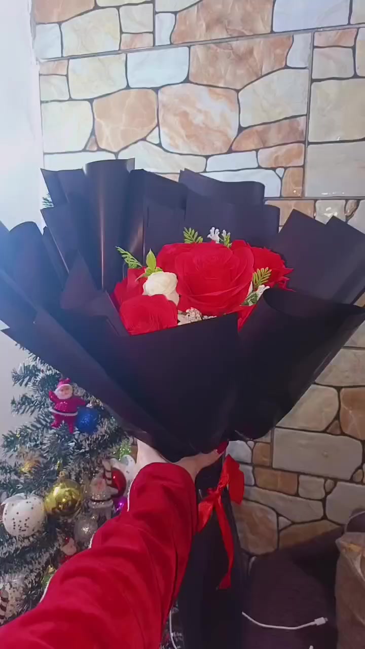 يتوفر لدينا باقات ورد مختلفة ومتنوعه تليق باذواقكم الرفيعة ❤️

✨ باقات ورد متنوعة من حلويات القند ✨
لأن الهدية الأجمل هي اللي تجمع بين الذوق والرقة 🌹💛
وفرنا لكم باقات ورد فخمة بتنسيقات متنوعة تناسب كل المناسبات:
🎁 تخرج – خطوبة – عيد ميلاد – زيارة – شكر – أو حتى “بدون سبب”!

💐 ورد طبيعي/صناعي بتنسيق أنيق
🍫 مع لمسة حلوة من حلويات القند الشهيرة
🎀 تغليف راقٍ يليق بذوقكم
🚚 توصيل سريع حسب الطلب


**إذا كنت صاحب هذا الإعلان وتريد حذفه لأي سبب، رجاءا أرسل رسالة إلى الدعم الفني**