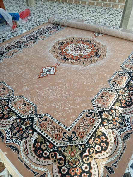 السلام عليكم زوالي للبيع عدد ثنين
وحده 3×4 والثانيه 3×5
جدد 
السعر كلش مناسب 
العنوان الكرابله 
***********
