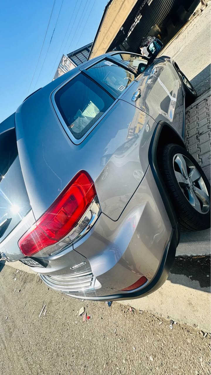 للبيع جيب موديل 2014 لمتد رقم اربيل باسمي وبيها كابون بانزين ضرر بالعراق نص جاملغ امامي ونص باب مكاني كركوك *********** كركوك, العراق
