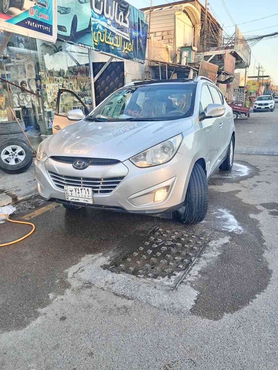 السلام عليكم   السعر 130 وبيه مجال 
توكسان 2011 بغداد الماني بيه صبغ باب 🚪 الصدر فقط 
وبيه شبر بارد فقط سياره جاهزه حداديه تبريد تخم تاير جديد شاشه كامره حاكيه مناظر تحكم بني رامه فول تحكم ستيرن 5 ويل كب سياره بعد بيه موصفات 
لبيع مكان سياره النجف حي النداء ***********
