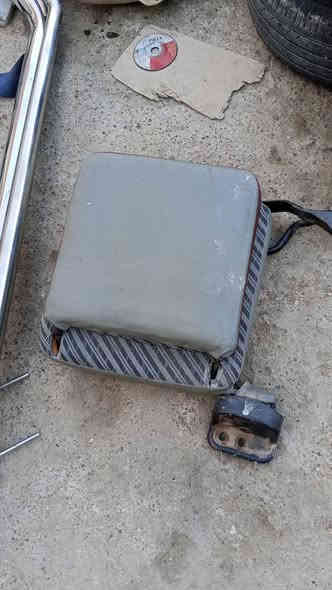 السلام عليكم شباب درع نضيف السعر90الف مكاني الحسينيه الراشديه الشراي يتصل دركه للبيع فتون السعر25شاشه فتون شرط جديده السعر80الف *********** قلابات العدد3 السعر110
