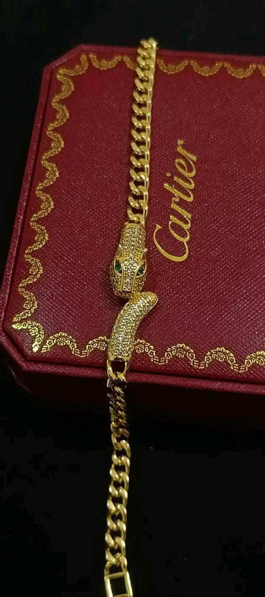 سوار حيه وعقد حيه مطليات ذهب  تحف فنيه الرئس مليان زاركون وعيون زاركون لون فيروزي والاسعر كلش حلوه يوجد توصيل كل المحافظات حجز خاص


**إذا كنت صاحب هذا الإعلان وتريد حذفه لأي سبب، رجاءا أرسل رسالة إلى الدعم الفني**