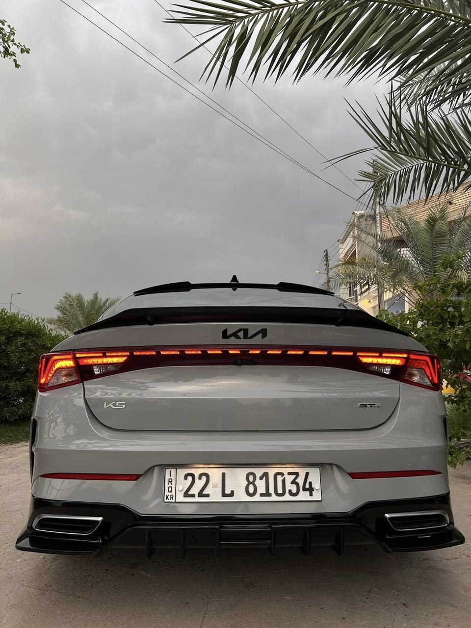 كيا كي فايف 2023 فئه GTLine فول مواصفات
لون آسمنتي داخل احمر 
ماشيه 36الف km
وارد امريكي ضررها بسيط جاملغ وباب مبدله بباب بلادي. وبيها بارد شبر فقط 
ارضيات حوضية وياها  
بصمة
بانوراما
داخل جلد احمر 
شاشه كبيره مال فول مدعومه بنظام GPS وكار بلي 
شاحن تلفون لاسلكي
رادارات محيطيه 
قيادة ذاتيه 
اوتو ستوب امامي
اوتو ستوب خلفي 
هاند بريك بصمه
نظام اوتو هولد
وسائل ترحيب 
كامره خلفيه داره فولHD 
ويل كب الجبير
نطام مري متحسس
خمس مودات قياده
تدفئه بالسترين
اشاير بالمري
بك لايت ليد
محرك 1600 تيربو 
ومواصفات الجيتي لاين معروفة
السعر 195$   
الله شاهد من امريكا طالعة ب16.500 
ونقل وتصليح وكمرك وكماليات اصليه السياره صارت عليه اكثر من 24 الف $ 
والوصولات موجوده وبالعافية على الي ياخذها 
رقم الهاتف ***********
