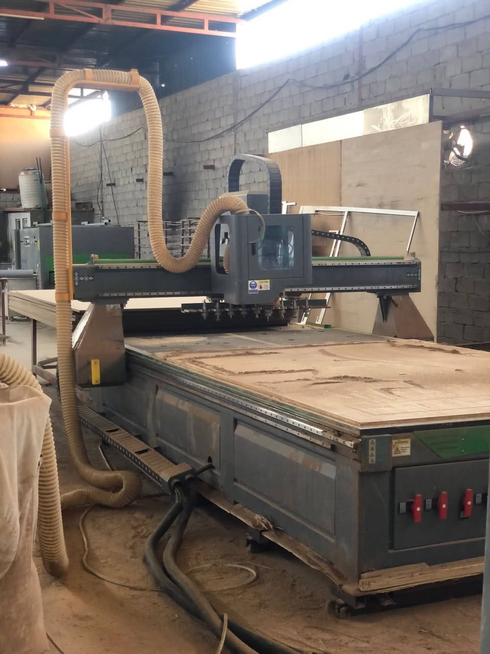 معمل بالون اج دي اف جاهز وشغال وخير من الله الكبس مالته. مواصفات فول اوتو ماتيك. مكانه كربللء بيع مستعجل بسبب ضرف 

سعر مناسب معمل جاهز من تسكاه و مكاين وكمبريسر و كامل عاخير حاليا يشتغل ويكبس


**إذا كنت صاحب هذا الإعلان وتريد حذفه لأي سبب، رجاءا أرسل رسالة إلى الدعم الفني**