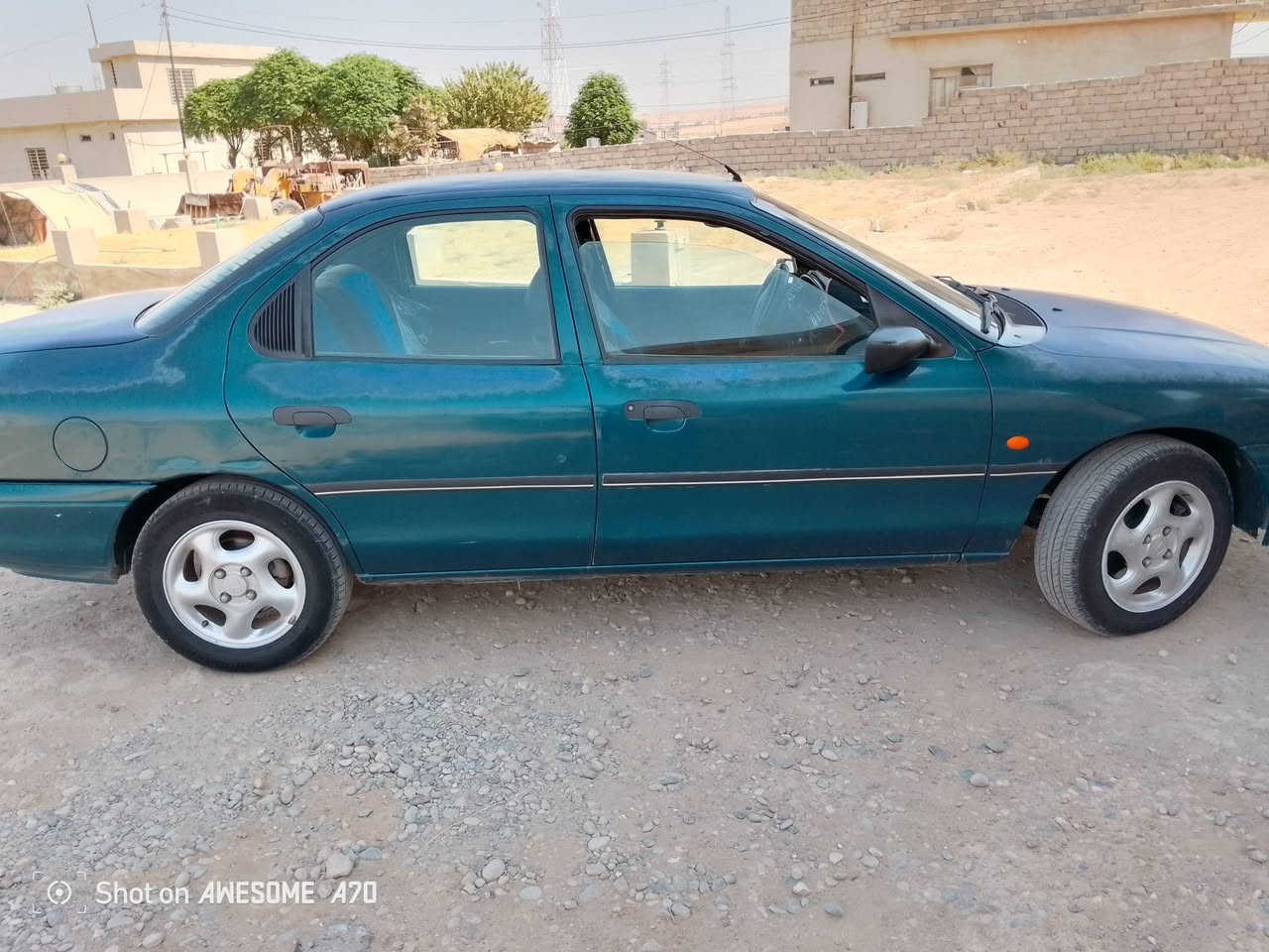 فورد مونديو الماني 
رقم جديد  نينوى السيارة بأسمي معمرة جديد باتري جديد طخم تاير گدام جديد
بقية التفاصيل حسب الصورة
***********
***********
