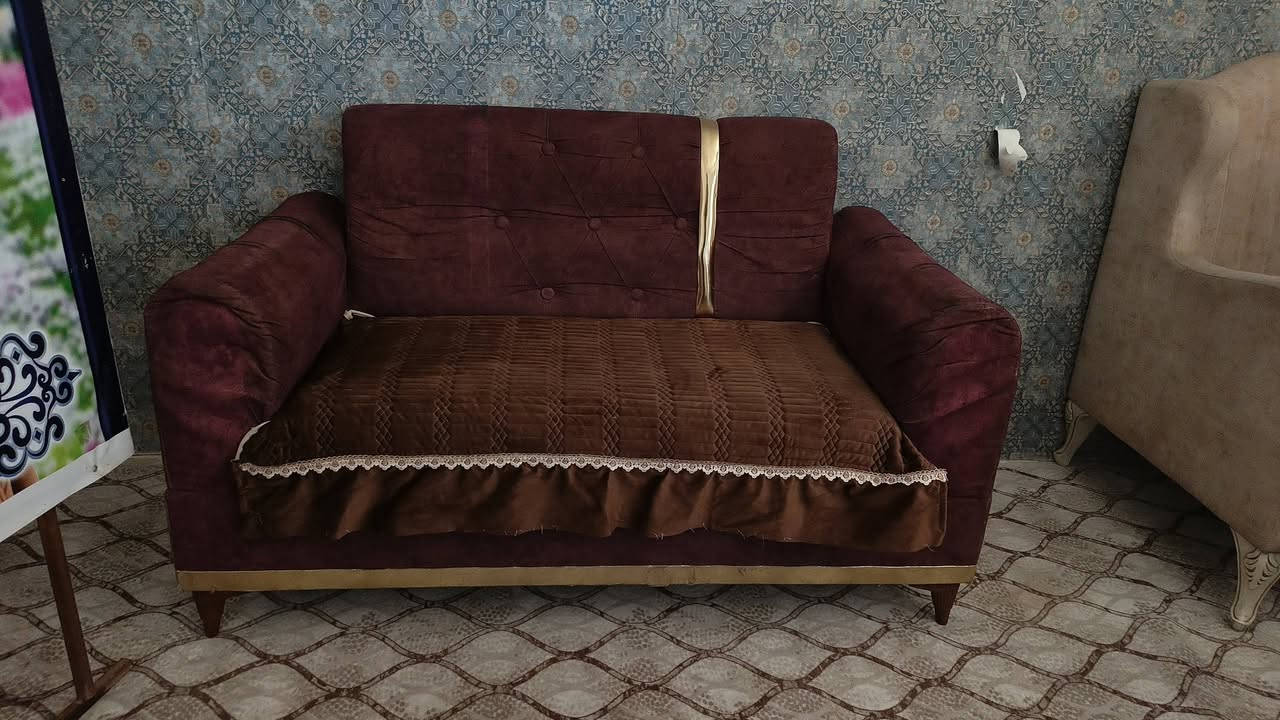 تخم للبيع ١٠ مقعد
السعر ١٣٠ اي استفسار اتصل ***********
