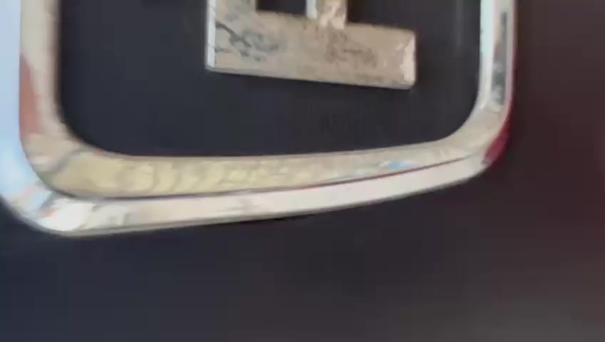 سلام عليكم تكتك موديل 23 شهر 11
للبيع مكلف بنشر*********** مامتوجد خاص
