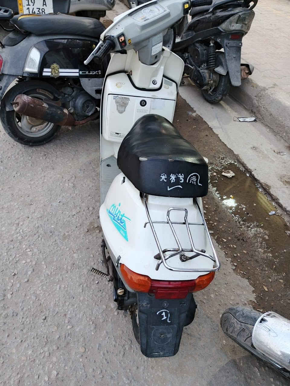 سلام عليكم دراجه منت كلاسك نتيكه فول هندر واحد شرط  نفس ال بصور  الدراجه كربلاء  السعر ٤٠٠ وبيه مجال  ***********
***********
