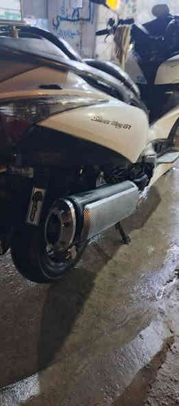 سلفر ونج 400 gt السعر 17$ وبيها مجال دراجه كامله من كلشي فول العنوان بغداد الحسينيه *********** هذا صاحب الدراجه 
مكلف بالنشر
