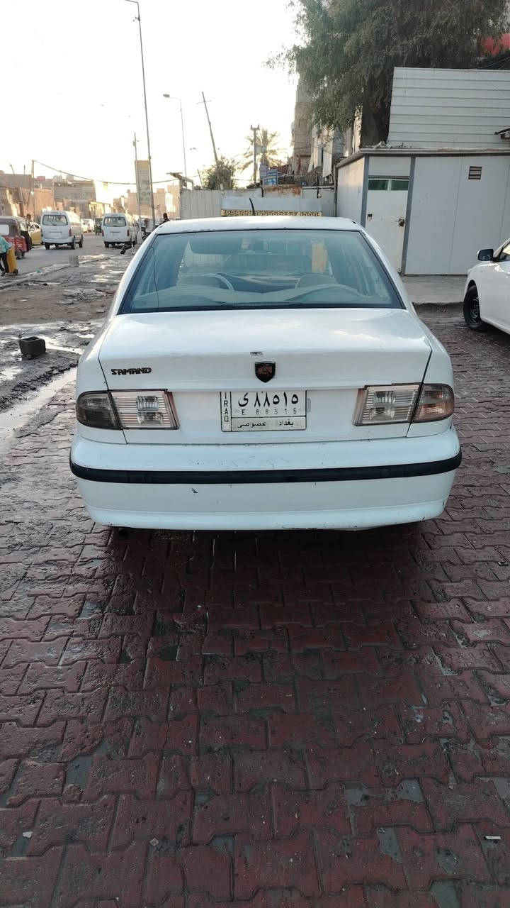 سمد موديل 12 الحادث شاملغ وباب بشبر مكان بغداد مدينه الصدر سعر 43 بيها مجال للشرايه  رقم الهاتف ***********
