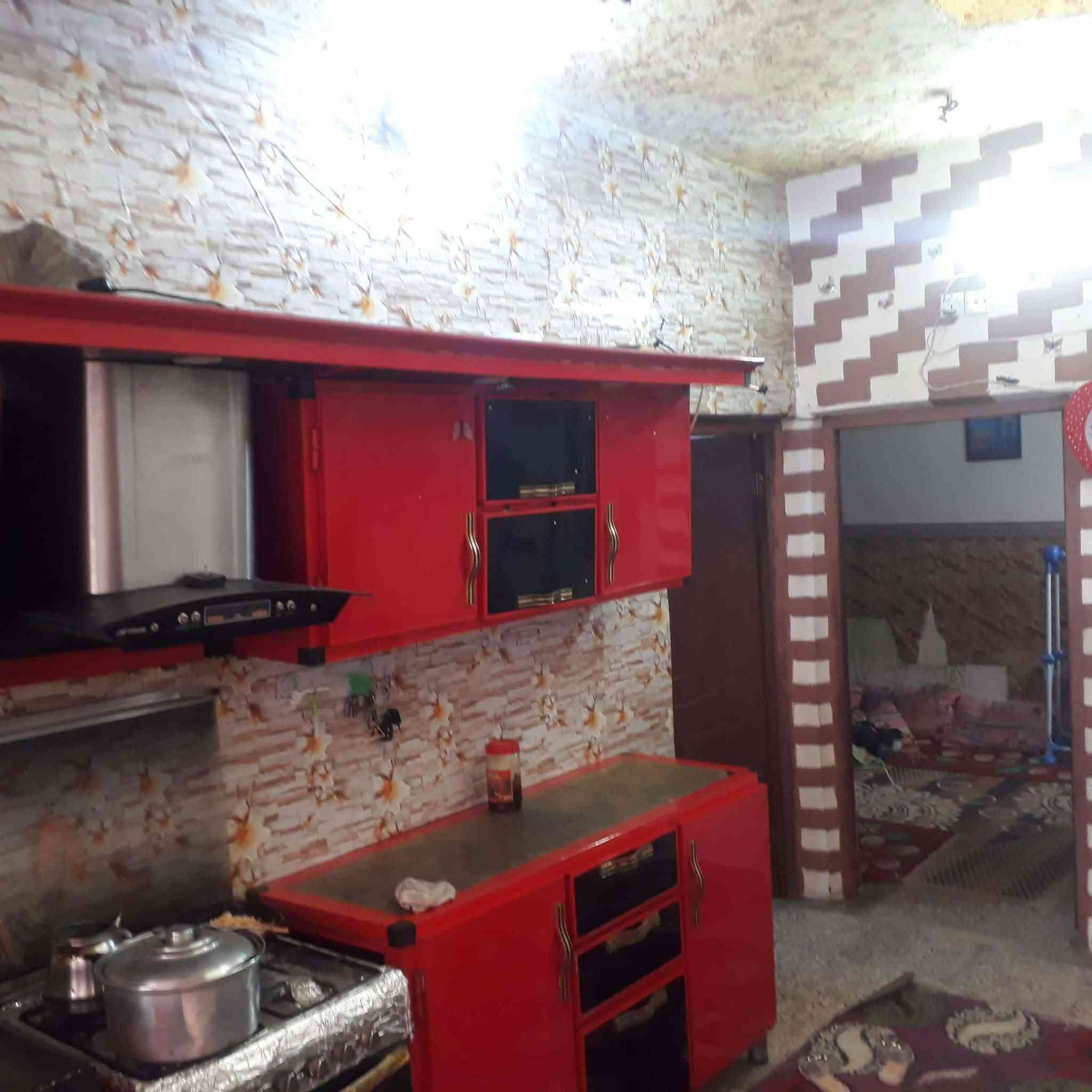 السلام عليكم بيت تجوز حي الصدرين قطاع صفر قرب معارض الحبيبة البيت صب كامل الخدامات ماء مجاري كهرباء تبليط المساحة 80 متر السعر 70الهاتف ***********
