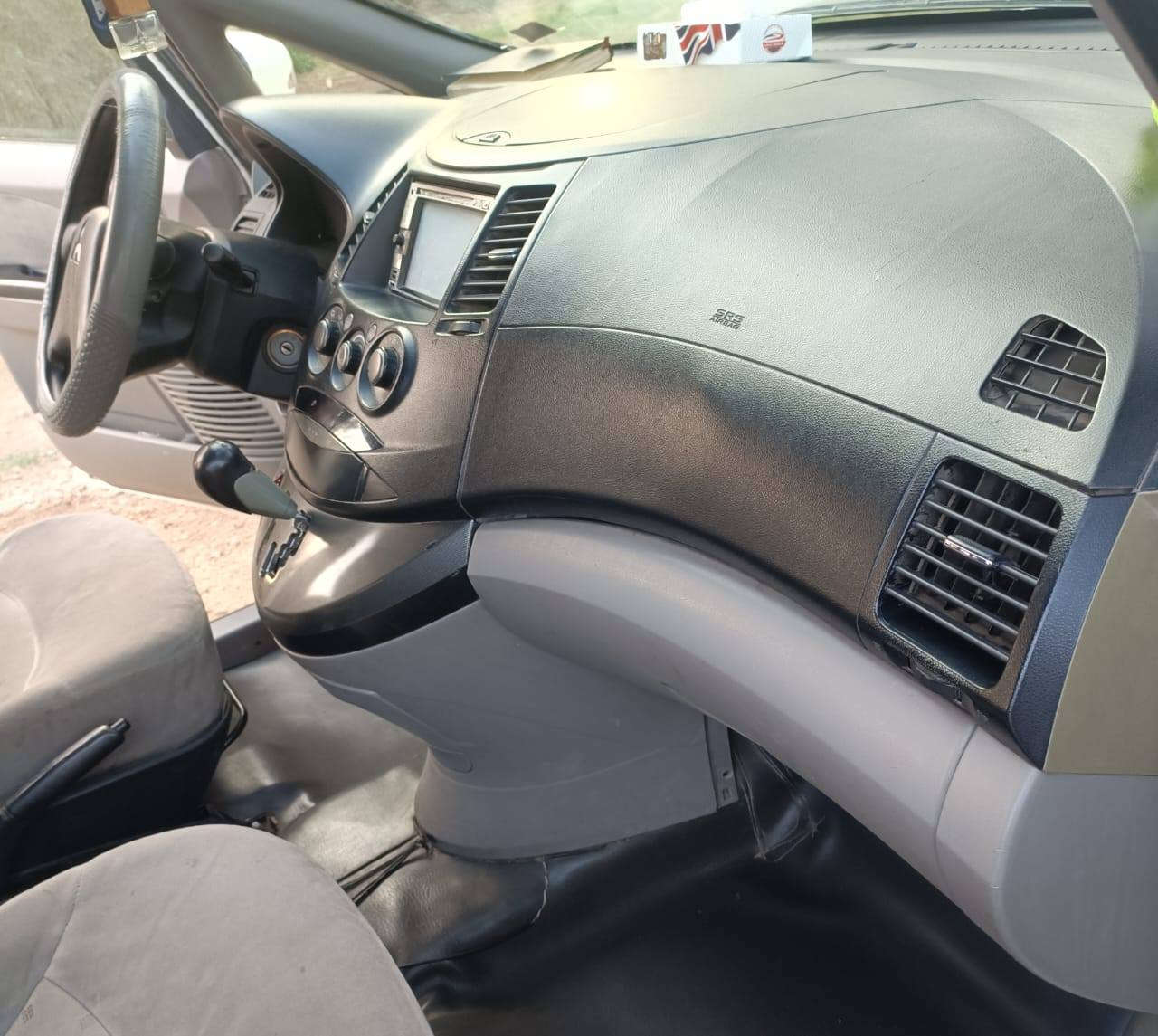 السلام عليكم 
للبيع مسيوبوشي (2007)السياره جديده بمعنى الكلمه محرك 4 سلندر شاشه و كامره 
 سبعه راكب كشنات بلع رقم سليمانيه ألماني 
بأسمي مكان السياره بابل محاويل طريق السده ( السعر 80 ) وبيها مجال للطيبين للاستفسار
 ( ***********) (  ***********)📞
