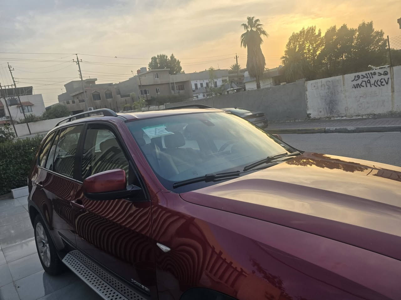 سلام عليكم x5 2013  ماشيه ٥٤ الف عروش خليجي دبل بصمه للبيع بيها ربع الباب الخلفي مصبوغ فقط ***********
