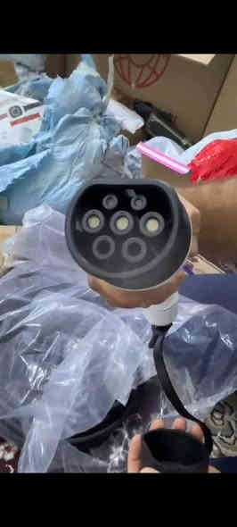 للبيع شاحنه سيارة  تسلا او Byd بدون ادبتر 
جديد بضاعة امزون بالكارتون تقنيه واي فاي شاشه عرض 
لمس 
للبيع ع الخاص او الاتصال***********
