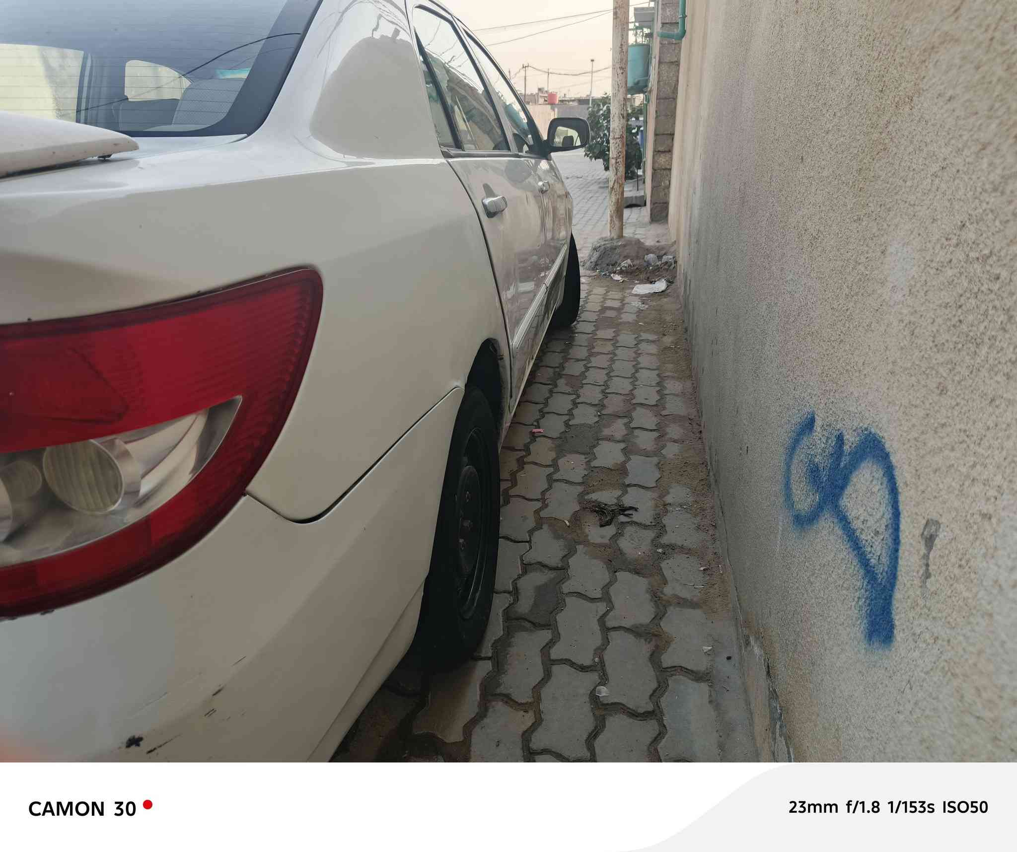 السلام عليكم سياره 2011 بي واي دي 3F   تبريد ثلج كهربائيات كلهه شغاله سنويه منتهيه رقم بصره وراعيهه بلبصره شرط تحويل السعر 47 اي ستفسار ***********
