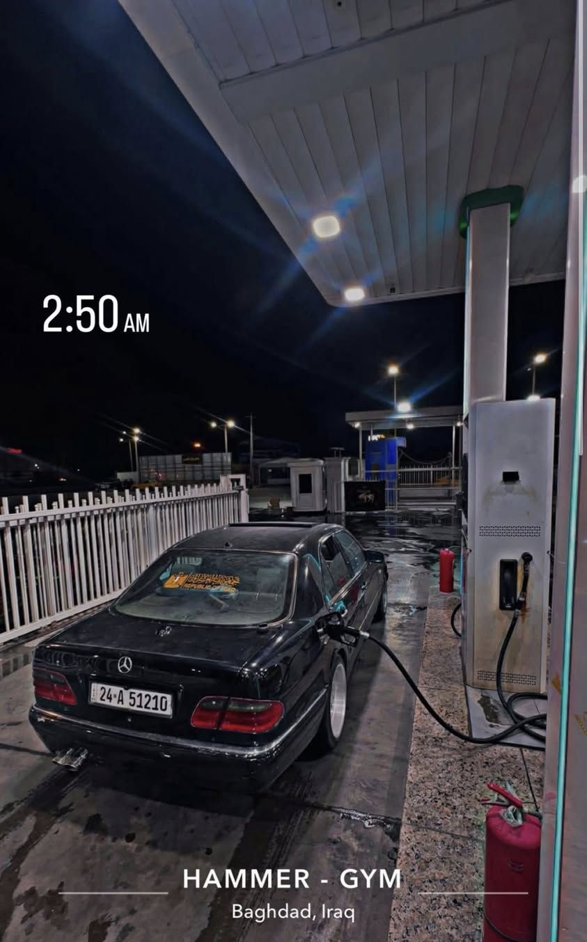 مـارسـيدس ام عـيون
🔱: المـوديل :1997
🔱. الضرر : جاملغ وبنيد مفتوح
🔱.المـكينة وكير V بلادية 
🔱. ويل لاكزونه 
🔱.رقم دهوك الجديد شرط التحويل 
🔱.داخل اسود جلد 
🔱.كهـربائيات بلاديه
🔱. نقوصات فقط غاز تبريد ويرجع شغال تبريدها فول 
🔱. فتـحه سلايد 
رقـم الهــاتف 📞
***********
