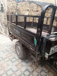 توكتوك • ثلاث عجلات