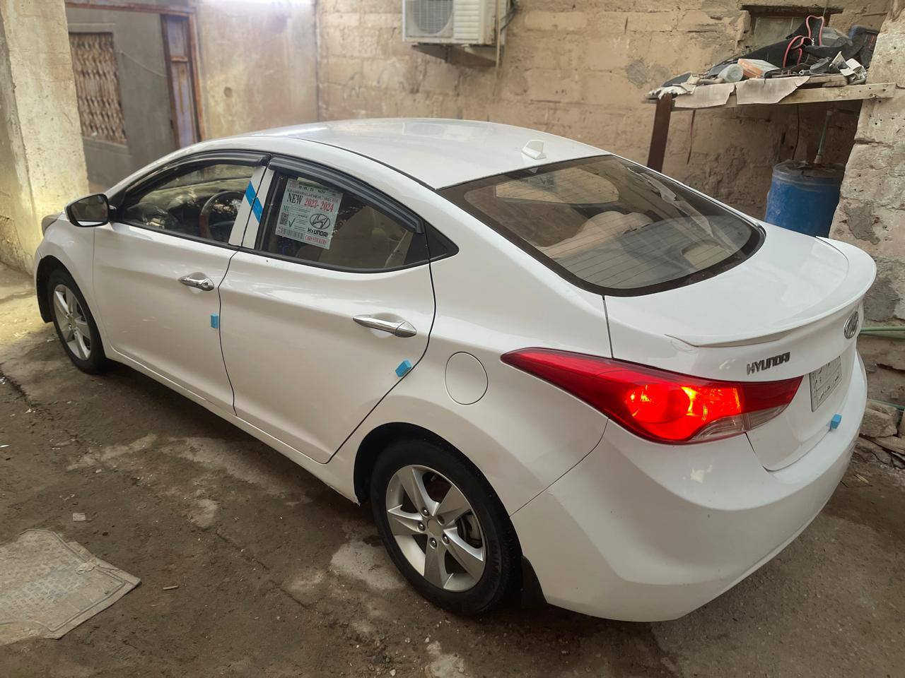 النترا خليجي
سلام عليكم 
النترا 2014 خليجي مكينه 1800 دوش
كير مكينه تبريد كفاله 
سياره كفاله عده نص جاملغ امامي صبغ
وبيها بعض التكشير ومسويهن كارت  والنترا الخليجي معروف يكشر الصبغ
سياره بسمنه السنويه لغاية 29 
منظومه تبريد جديده 
مكينه قبل كم شهر شادها مال كصه جديده
تخم تاير دواخل دوشمه بلكامل 
السياره جديده استخدام شخصي 
السعر 113 وبيها مجال بسيط 
للاستفسار ***********
