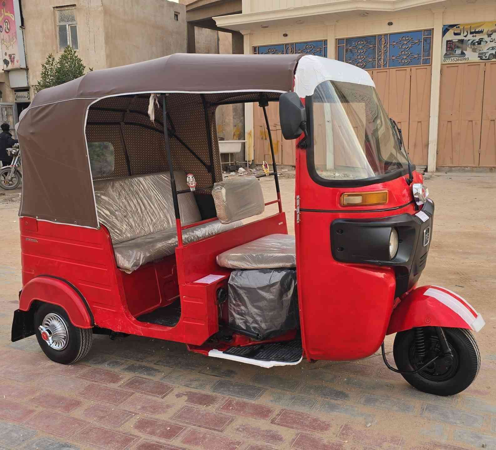 تكتك بجاج مديل 18 شهر 12 رقم وسنويه انكليزي تكتك حلوه وجديده تراي مال زيرو اتصال فقط مكلف بل النشر *********** السعر قفل4/ 600🌹مليون  مكاني كربلاء✈️
