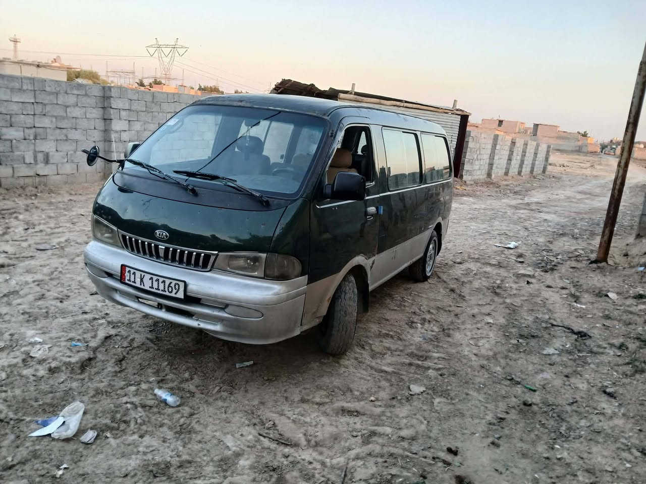 سلام عليكم بريجو موديل ٢٠٠١ مصفره هيئه و مرور سنويه لل ٣٠ بلاديه مكفوله من الصبغ وظربه ولكص و مكفوله كير اكسل محرك ٣٠٠٠ بي تبخير شواصي ثنين معمرات صفحت لعبري تعمير فول كهربائيات صدر كله جديد سياره فان بيها خياس قليل بل باب سلايت جوه بل وزره وباب لعبري بي خياس  وبيها طخه بصيطه يم السكن لوره مأشر عليه بصوره مكان بغداد المعامل الحسينية رقم *********** سعر خاص شراي يتصل وبخدمتة
