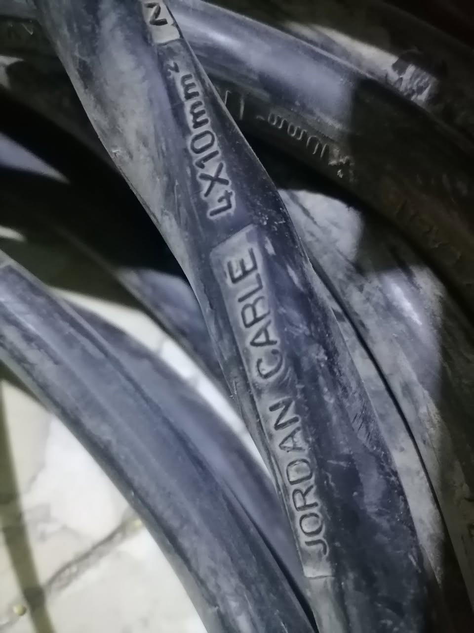 كيبل للبيع
كيبل للبيع  حجم 4*10
صناعة اردنية  
41 متر
سعر المتر ب7
مكاني بغداد
***********
