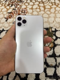 ايفون ١١ برو ماكس • ٢٥٦ • بطارية ٧٤٪