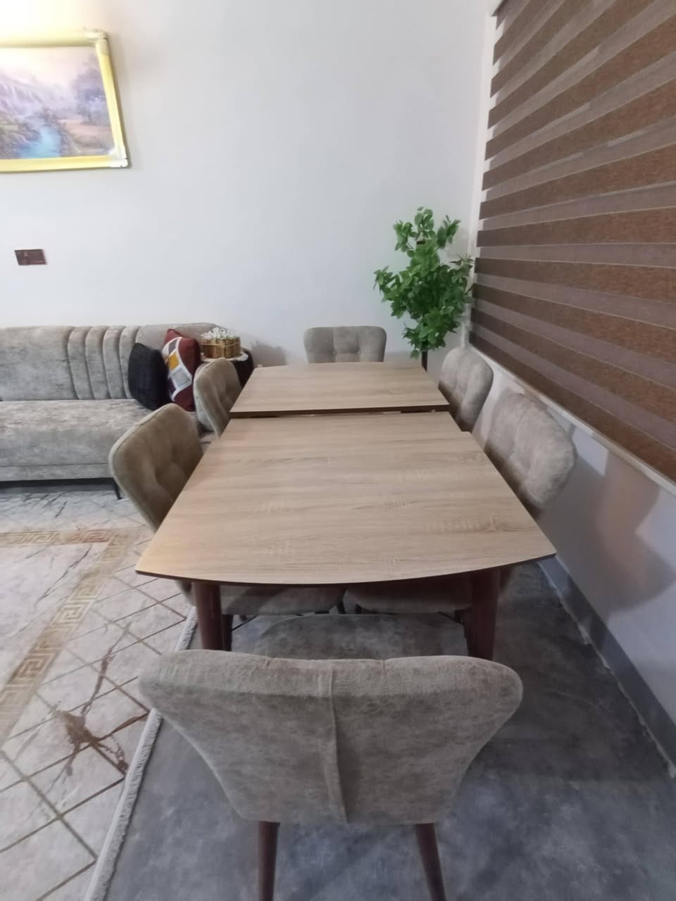 ميز طعام ويه 6 كراسي للبيع سعره 135 بي مجال الشراي يراسلني على الخاص


**إذا كنت صاحب هذا الإعلان وتريد حذفه لأي سبب، رجاءا أرسل رسالة إلى الدعم الفني**