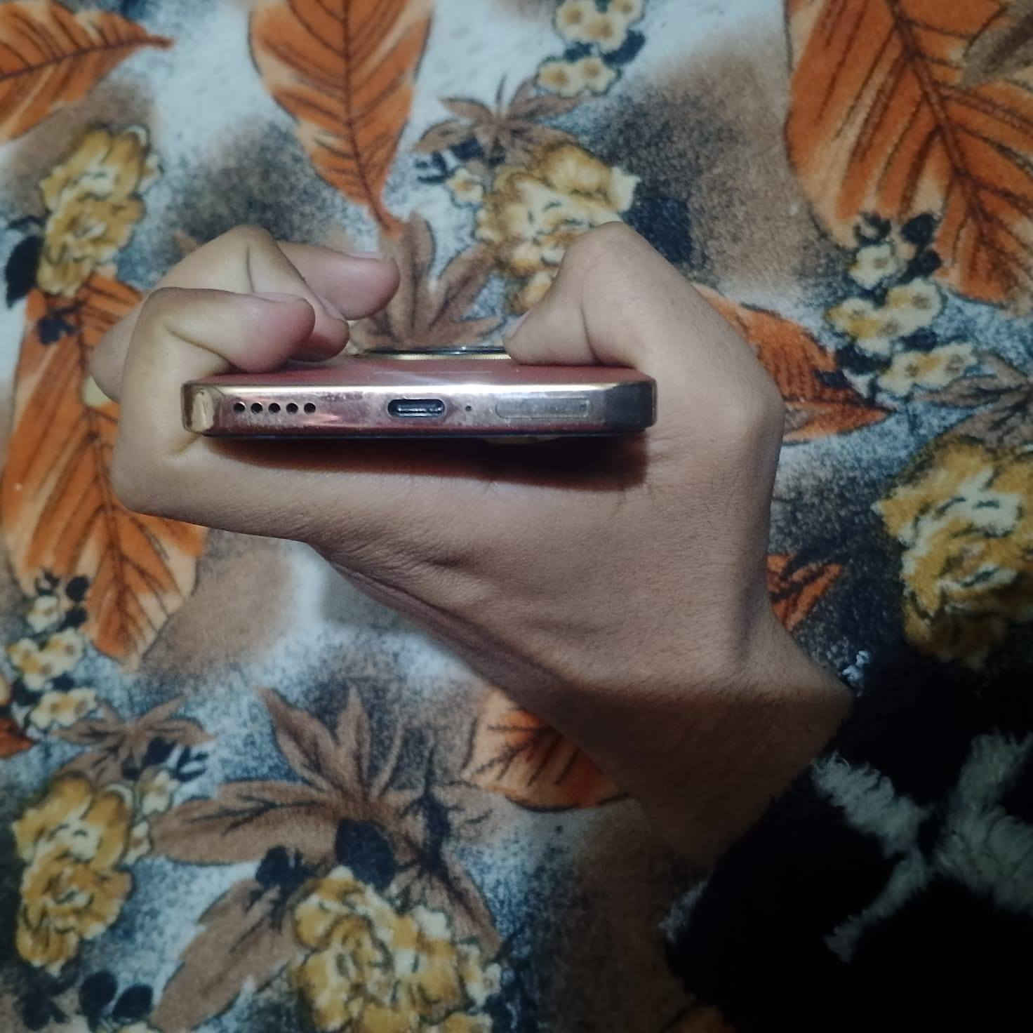 سلام عليكم هونر اكس 9 دي كفاله من شخط سعر 350 مكان بغداد الشعله قطاع لاول رقمي ***********
