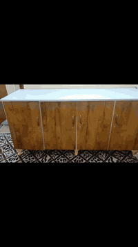 سلام عليكم بوفيه.نضيفه كلش للبيع السعر 100بيها مجال اتصال /موجود وتساب وتصال خط ***********3للتصال👉🏻
