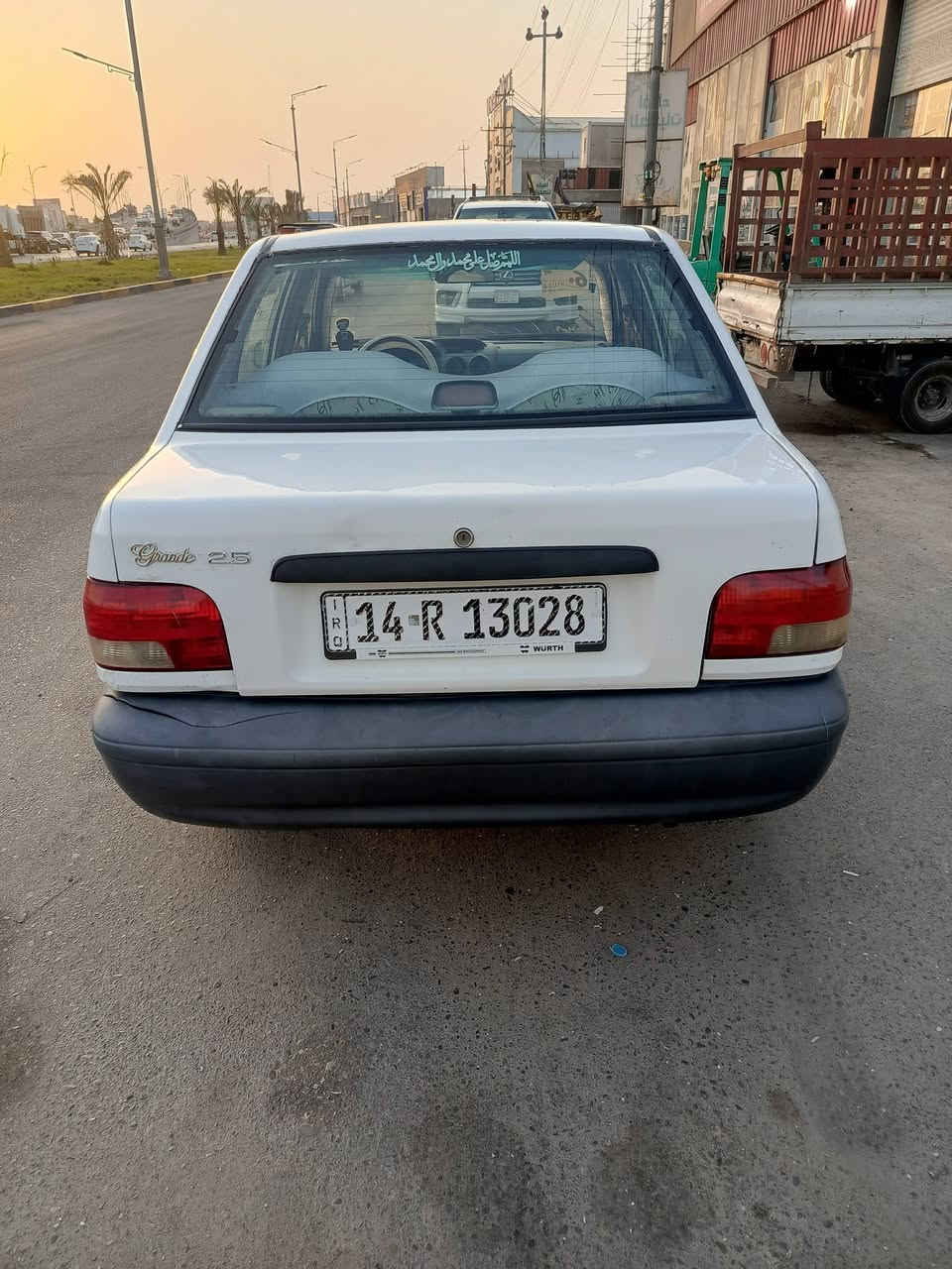 سلام عليكم سايبه موديل 14 كير ومكينه كفاله مكينه بجيس ستوني شاده تخم تاير جديد خياس مابيه دواخل كلش حلوه ونضيفه رقم انكليزي صاعده هزه سنويه مامنتهيه وبسمي مداور ثاني يوم بنيده بي خياس بيه ضربه بلبجم بس خفيفه كلش بس الخشم مال المداكر اسعر 33 وبيه مجال لطيبين بصره قرب جسر المعارض رقم *********** بي واتساب
