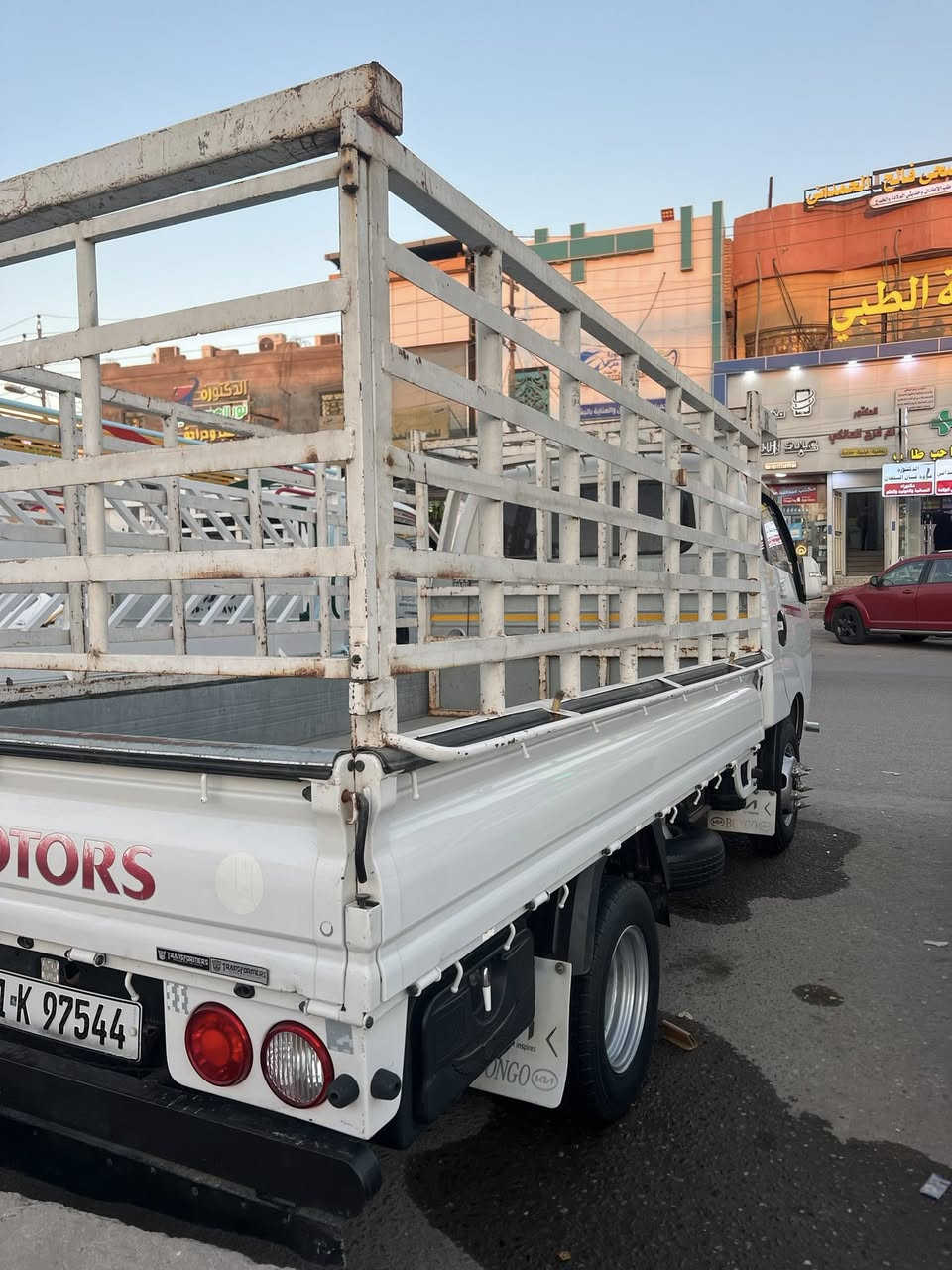 بنكو فحل مسكر دبلو جاف كوري للبيع سياره كفاله عامه مكينه وكير نعمه من الله مديل2017 التاير الخلفي محور14 سياره مناقصها شي مكان  بصره كرمه علي رقم بغداد للاستقسار ( *********** )
