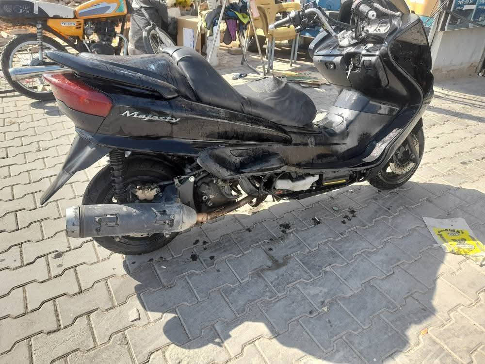 السلام عليكم
دراجه ماجسته للبيع شغاله فقط اذا برد الجو ما تشتغل ابيع على هالحطه نجف شارع للمطار


**إذا كنت صاحب هذا الإعلان وتريد حذفه لأي سبب، رجاءا أرسل رسالة إلى الدعم الفني**