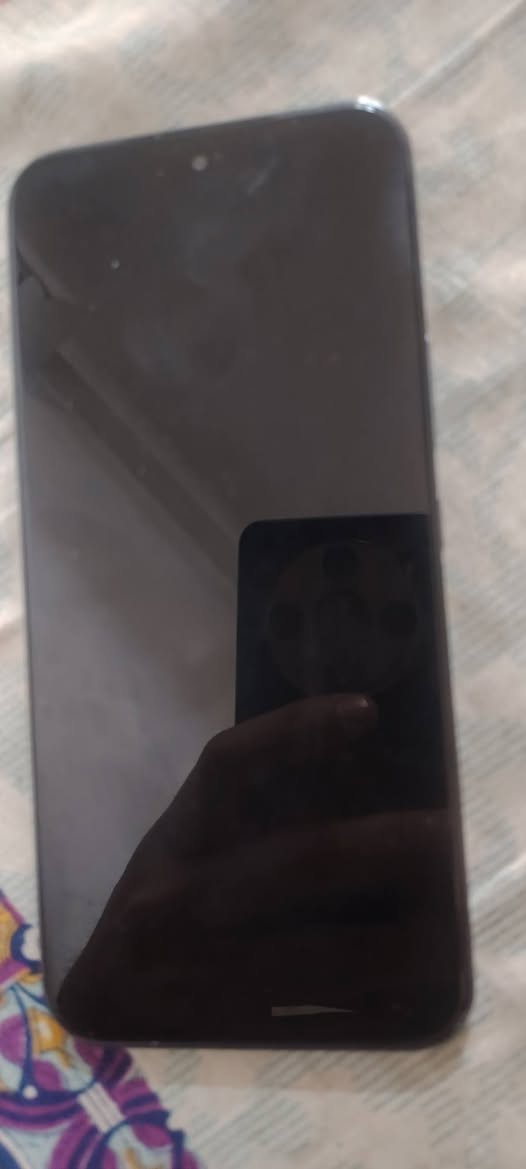 السلام عليكم من رخصة الادمن
انفنكس نوت 30 بطارية 97 للبيع 
رقم ***********
