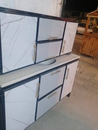 للتواصل 07830201359