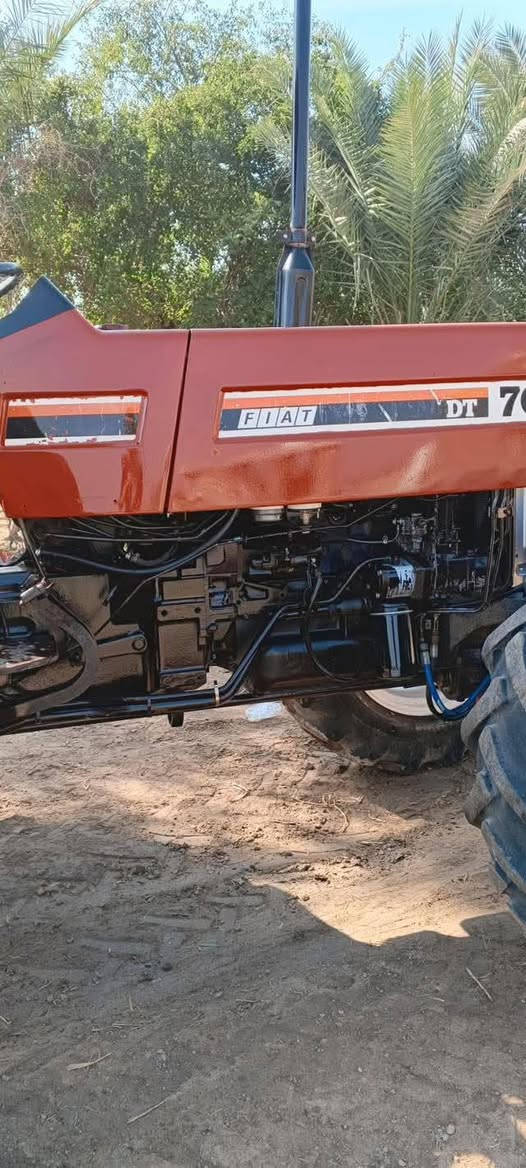 بيع مستعجل فيات للبيع ع وضع الشركه  مامفتوح بيه برغي  سنويه لل 28  المكينه خير من الله 
***********
