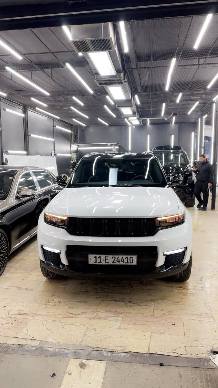 Jeep 2023
5 راكب 

6 سلندر 3.6 

فتحه سقف

تدفئه كشنات

تدفئه ستيرن

صندوق كهرباء

رادار امامي

رادار جانبي

رادار خلفي

هيتر مري

تشغيل عن بعد

شاحن لاسلكي 

حساسات خلفيه

ماشيه 40mi 

السعر 32500$ 

حادث السياره : جاملغ + بنيد بدون ايرباك مبدلات نفس الون مع الدعاميه اصلي نفس الون بدون صبغ 

***********

ملاحظه : مغلفها توكلر ppf اسود ضمان 5 سنوات
