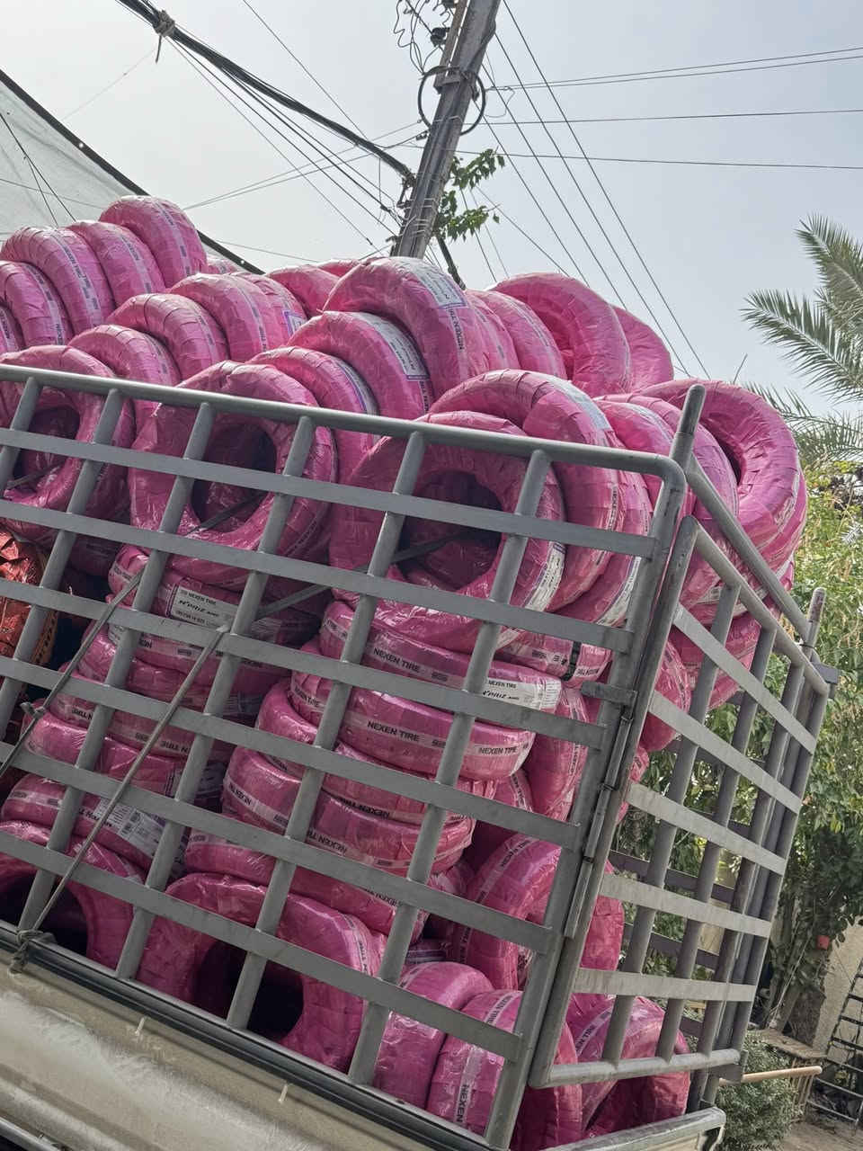 السلام عليكم
الحمدلله تم وصول
تاير نكسن خط ابيض 
كوري حجم 14
كماليات حمودي القريشي 
بغداد حي العامل 
***********
