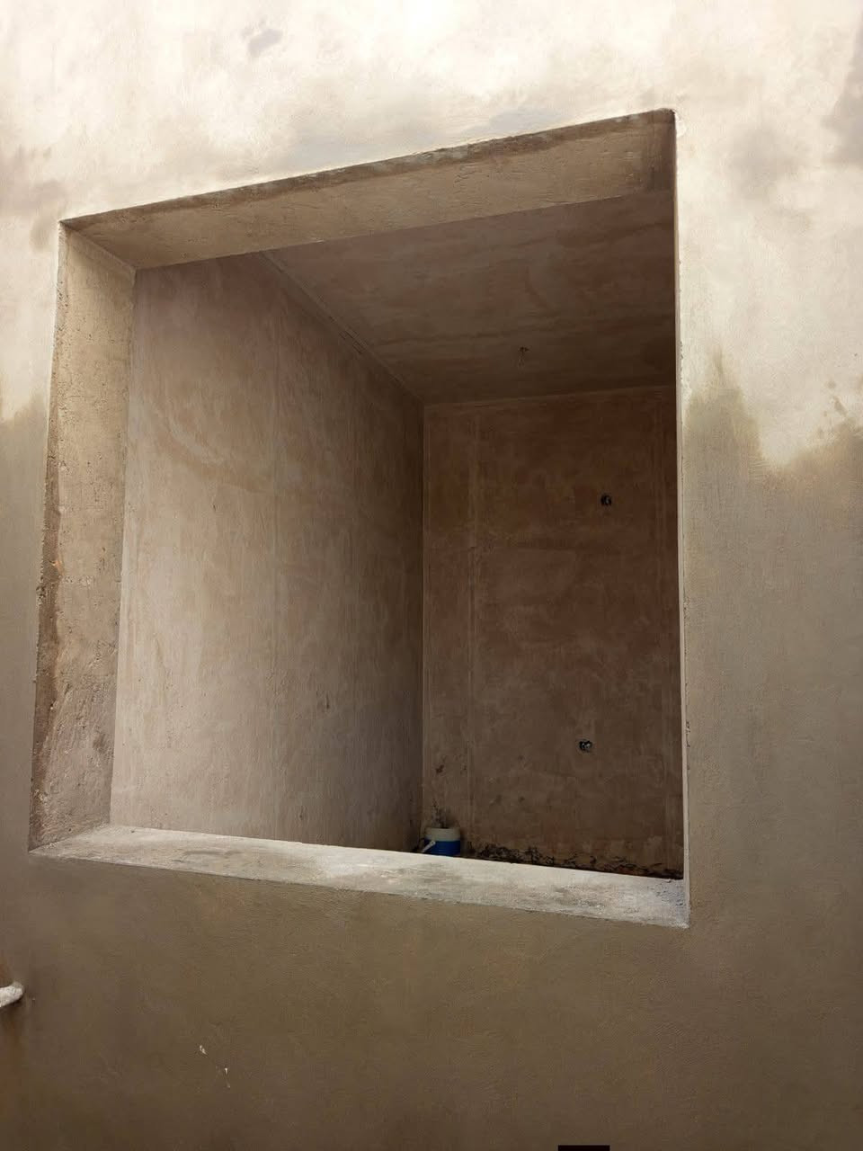 جزء من عملي لبخ اسمنت و جص متفرغ اتصال على الرقم ***********
