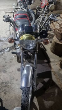 جني دبل بلاك 2008 كهرباتها شغاله محرك فول سعر 375 وبيها مجال 077353607...