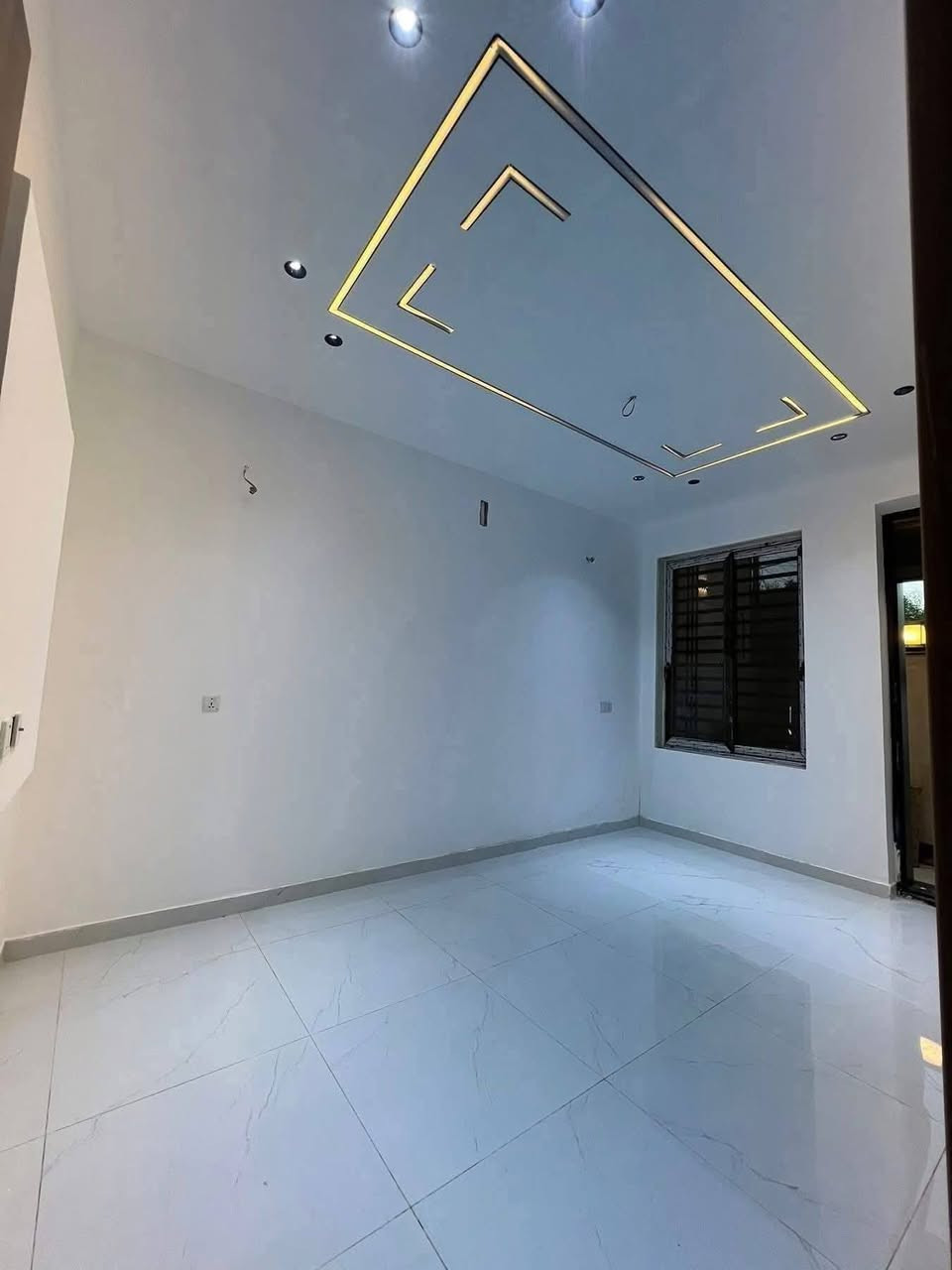 تم تسليم الدار في بعقوبة
بسم الله الرحمن الرحيم 
(المصداقية شعارنا ورضاكم هدفنا)
يعلن المهندس معتز الهيبي عن بناء دار احلامك 
بل نقد وبل تقسيط بتسديد شهري وعلى شكل دفعات حسب رغبتك 
بناء كافة الدور السكنية والمحال التجارية
في ديالى والمناطق المحيطة بها بأشراف هندسي وكوادر ذو كفائة عالية بكافة درجات البناء وحسب طلب الزبون 
لدى مكتب عين الشمس الهندسي 
(نضع خبرتنا بين ايديكم) للاستفسار اكثر 
يرجا زيارتنا الى موقع الشركة القائم في بعقوبة تقاطع القدس او مراسلتنا على الواتساب او الاتصال بل ارقام التالية
‭0775 861 0189
