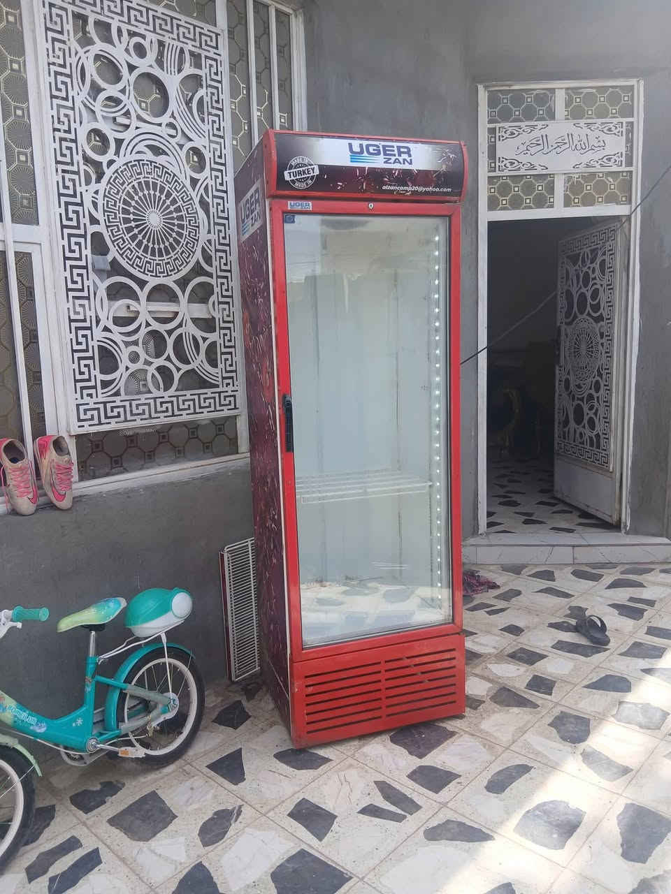 براد البيع شرط شغل والضمان ما داخله تصليح السعر ٣٢٥ بغداد حي نصر قرب المعارض ***********
